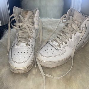 Nike Hightop Air Force 1’s